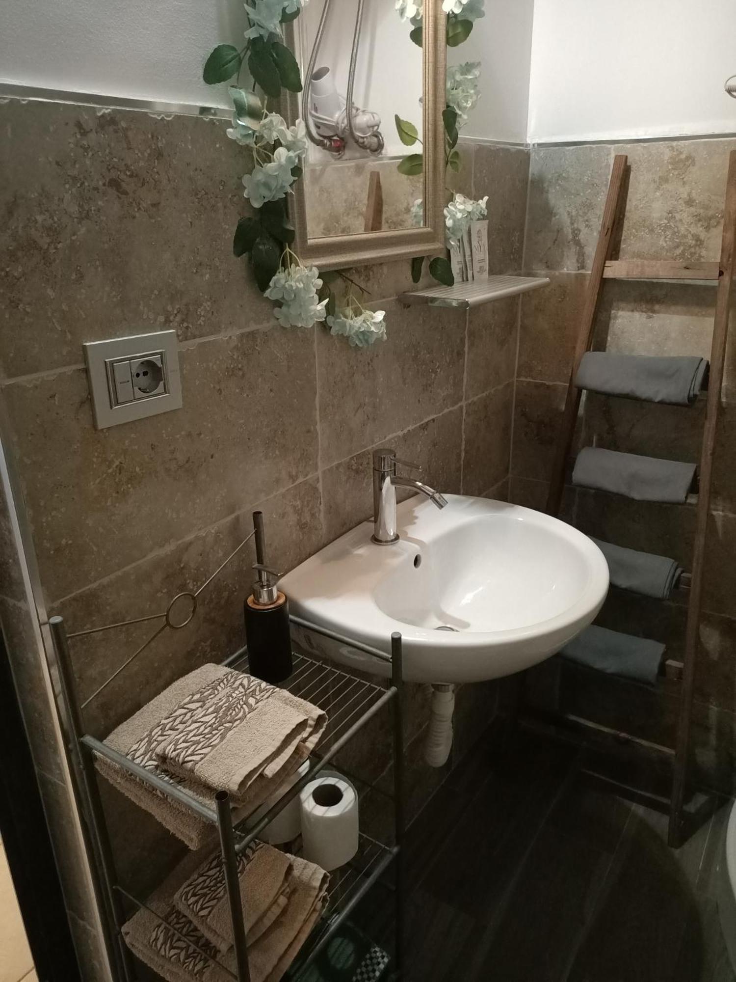 Jeppson Home Terni Exteriér fotografie